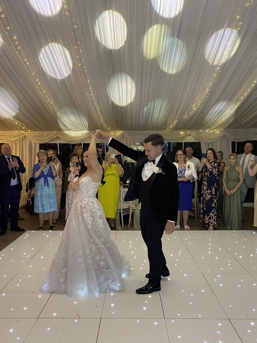 wedding first dance moment